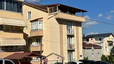 İZMIT YEŞILOVA ŞEHIR HASTAHANESI KARŞINDA GENIŞ 4+1 ÇATI DUBLEKS