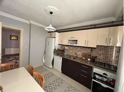 RE/MAX KANYON MERKEZI KONUMDA GENIŞ 5+1 DUBLEKS