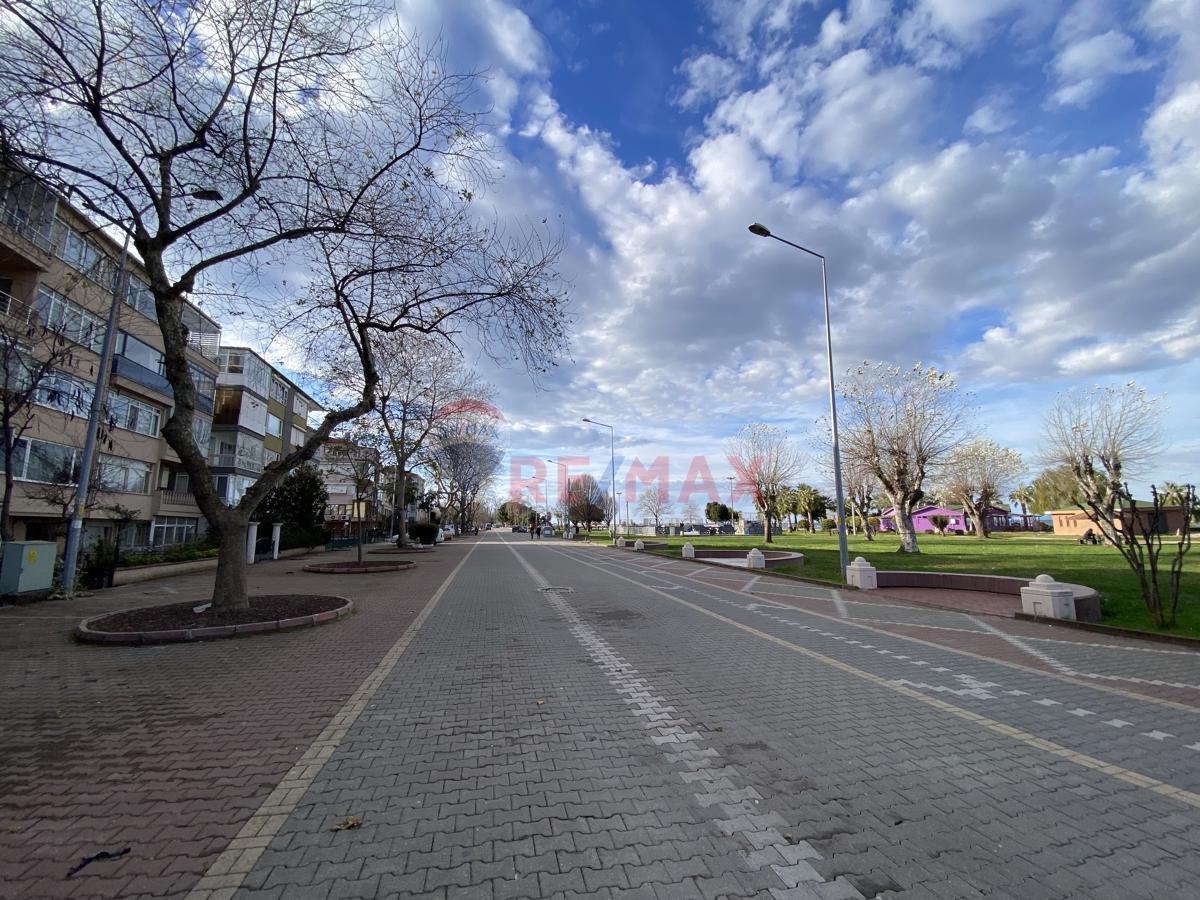 YALOVA MERKEZ BAHÇELİEVLER MAH. ARAKAT 1+1 2.KAT SATILIK DAİRE