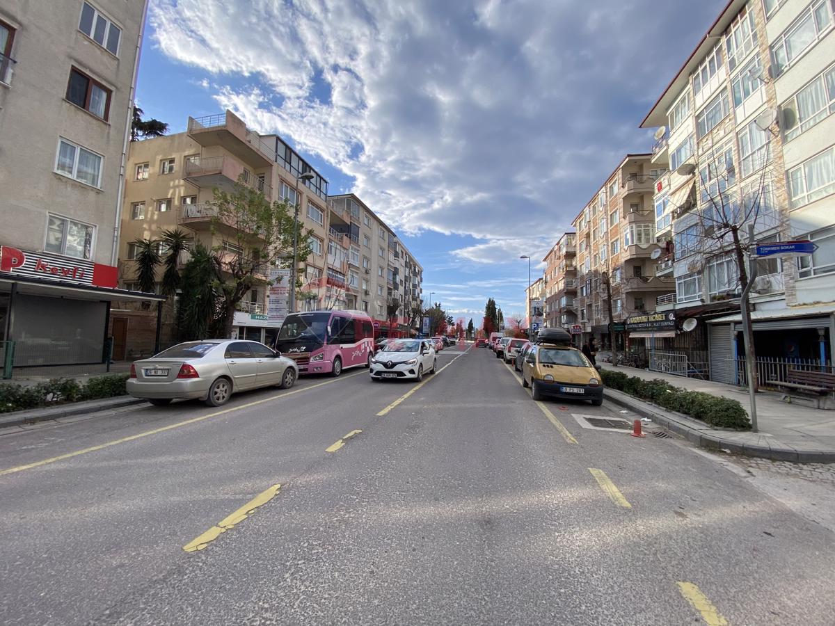 YALOVA MERKEZ BAHÇELİEVLER MAH. ARAKAT 1+1 2.KAT SATILIK DAİRE