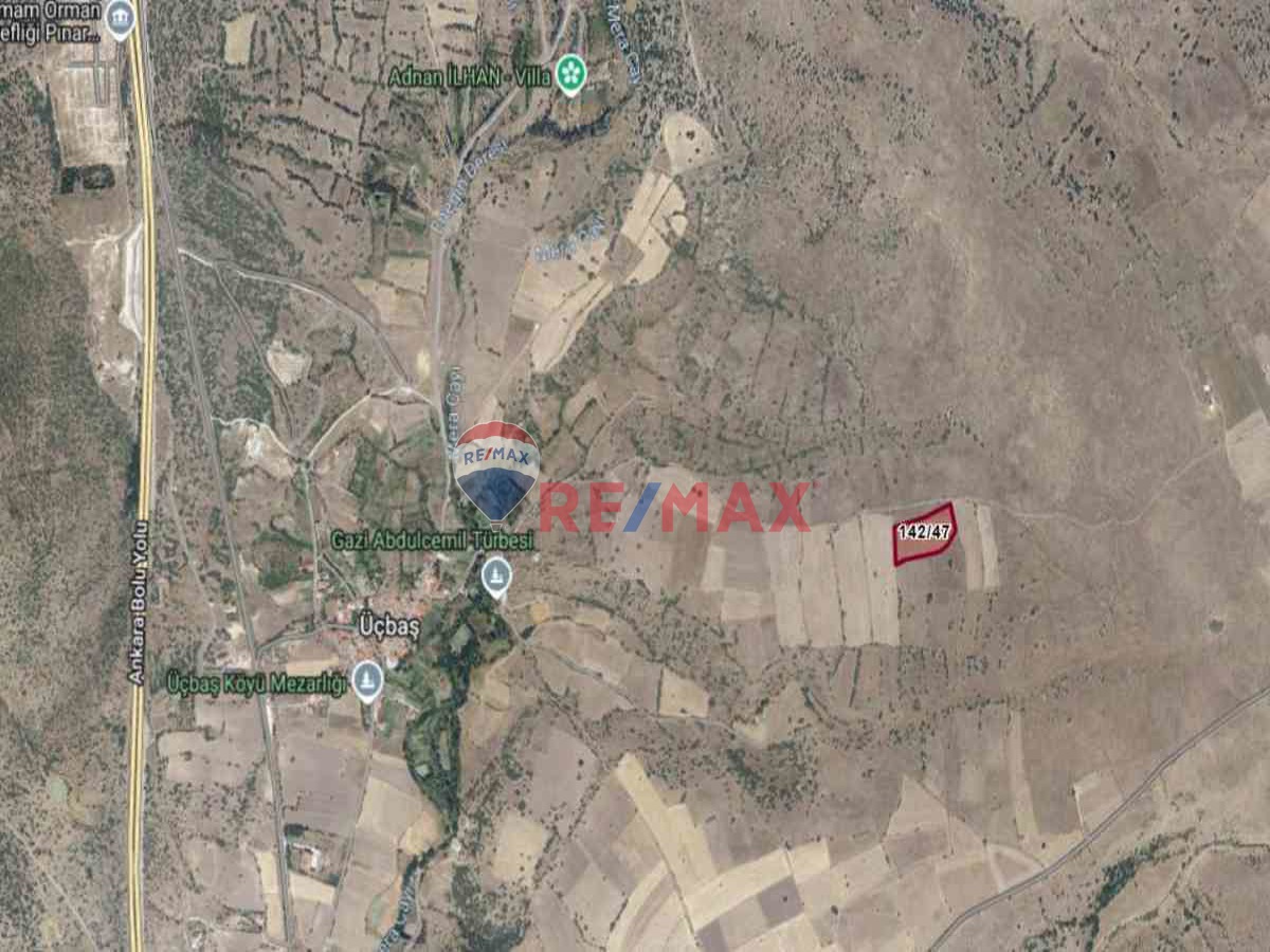ANKARA KIZILCAHAMAM ÜÇBAŞ'DA ANA YOLA YAKIN 13534 M² TARLA