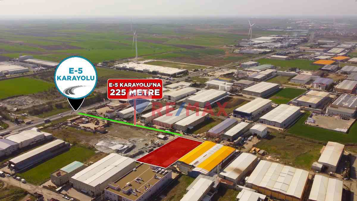 ERGENE MARMARACIK’TA 4.676 M² SANAYI ARSASI 