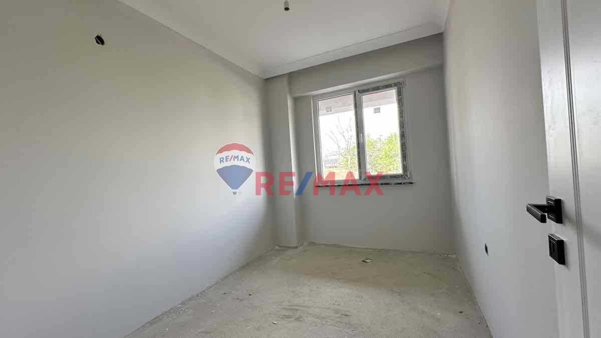 ERTUĞRULGAZİ DE SATILIK 2+1 ARA KAT DAİRE