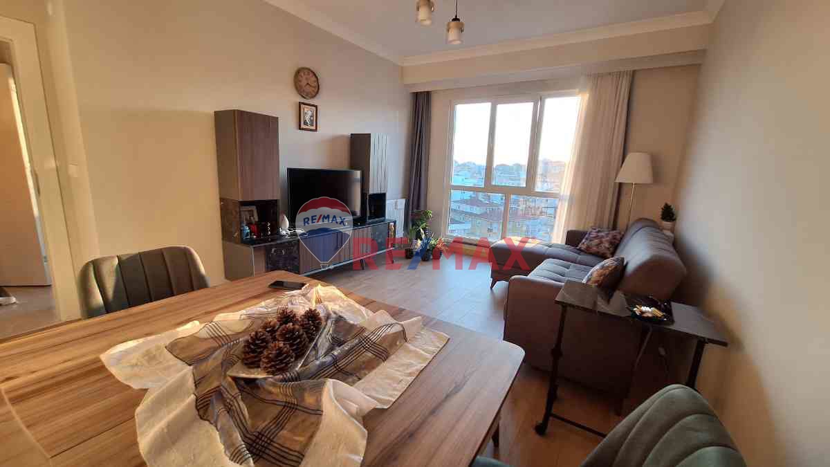 KARTAL KARLIKTEPE DE DENIZ MANZARALI SATILIK 2+1 DAIRE