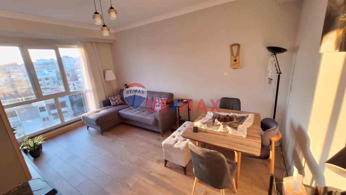 KARTAL KARLIKTEPE DE DENIZ MANZARALI SATILIK 2+1 DAIRE