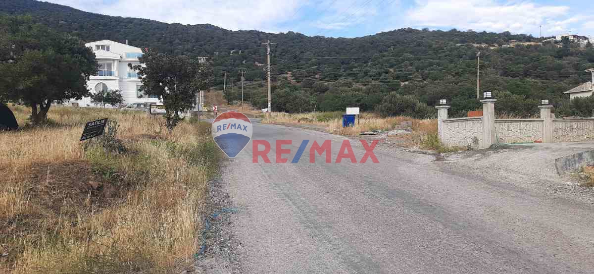 DİKİLİ ÇANDARLI BİMEYKO'DA İMARLI DENİZ MANZARALI SATILIK ARSA