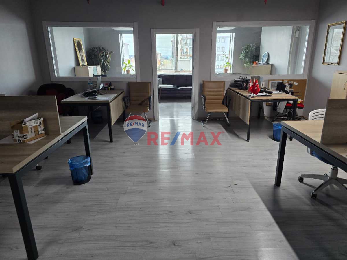 ÜMRANİYE'DE ALEMDAĞ CADDESİ ÜZERİNDE HAZIR KURULU 600 M²