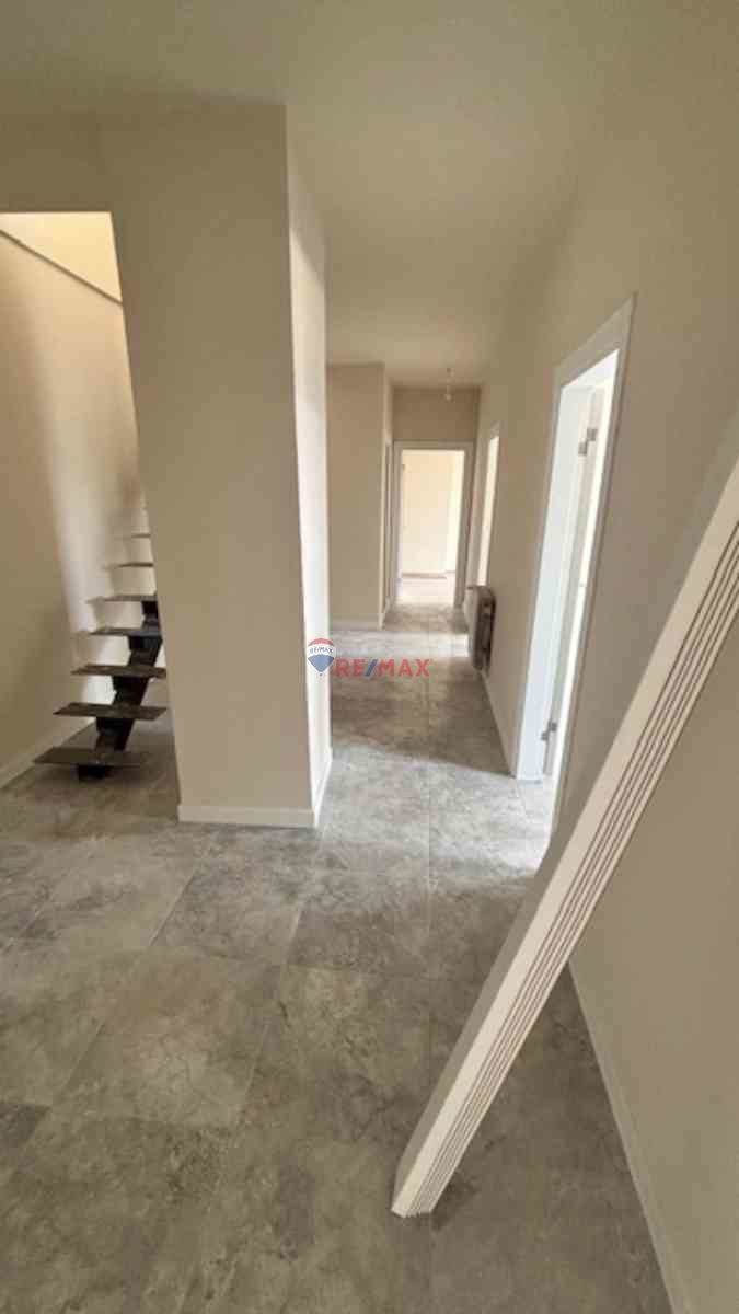 SITELER MAHALLESI IZPEK STATION SITESINDE SATILIK 4+1 DUBLEX DAIRE