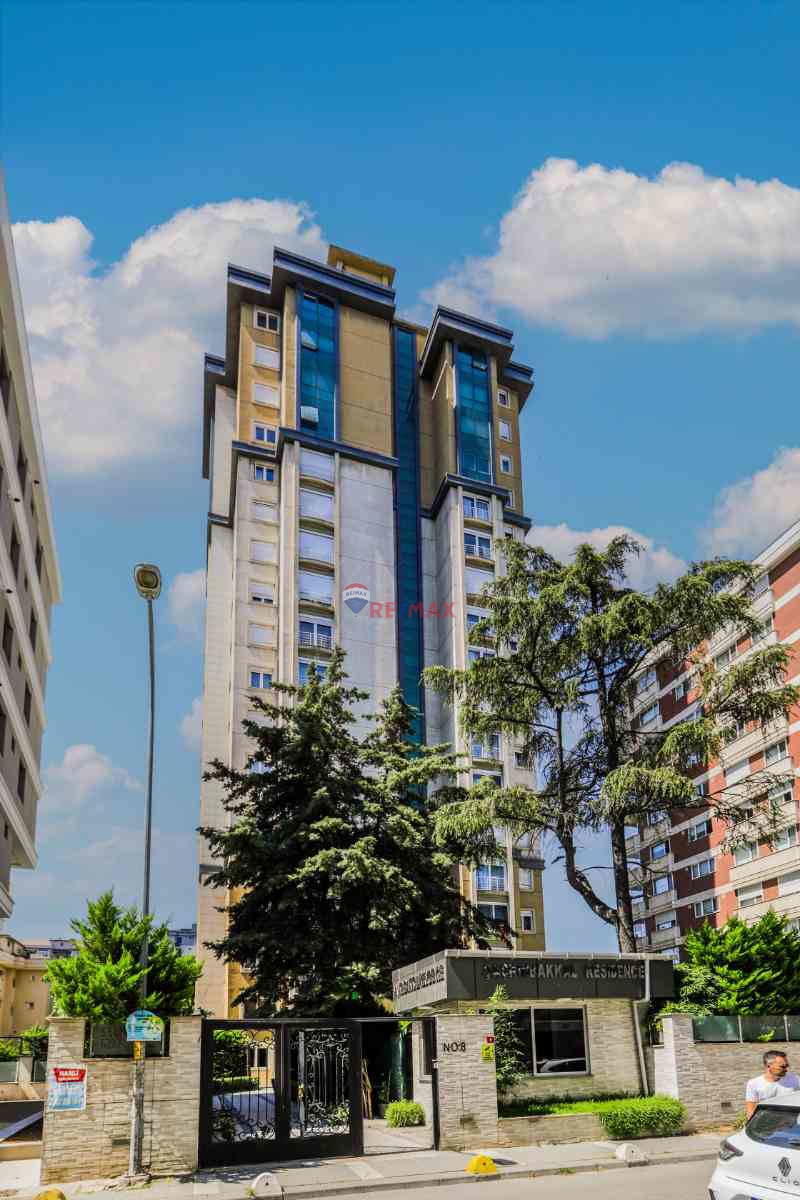 CADDE'NIN  KALBİNDE KAPANMAZ DENİZ MANZARALI ÖZEL DEKORASYONLU DUBLEKS