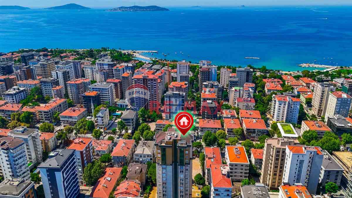 CADDE'NIN  KALBİNDE KAPANMAZ DENİZ MANZARALI ÖZEL DEKORASYONLU DUBLEKS