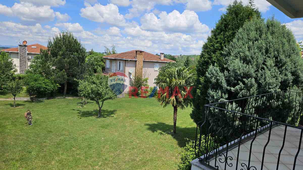 MAŞUKIYEDE SATILIK VILLA