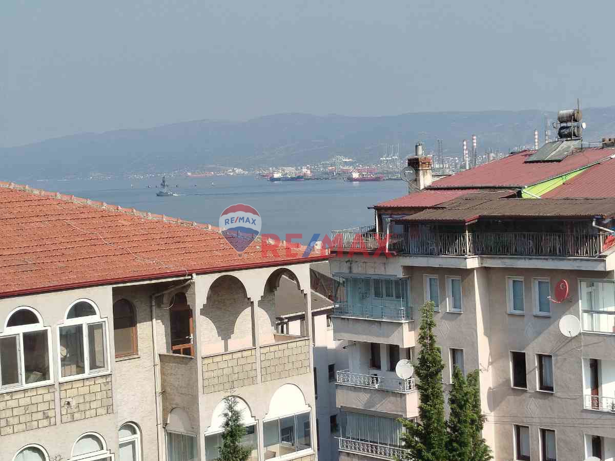 DEĞİRMENDERE HASDAYI SİTESİNDE EŞYALI KİRALIK 3+1 DAİRE