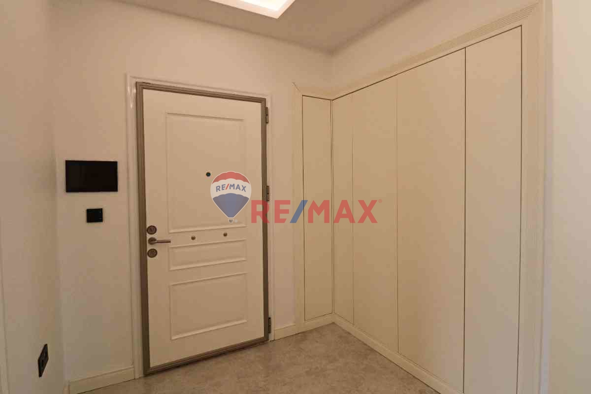 ODUNLUK BONNEVİLLE MİHRAPLI'DA SATILIK 4+1 DAİRE