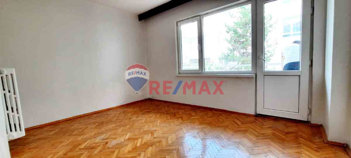 AYRANCI,REŞAT NURİ SOK.,MUHTEŞEM LOKASYON,3+1,BAKIMLI,ARA KAT