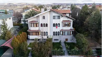 GÖLBAŞI'NIN EN GÜZEL SITESLERIN'DEN TRT HABERCILER SITESIN'DE SATILIK TRIBLEKS VILLA