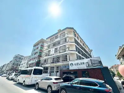 İDEALTEPE MİNİBÜS YOLUNDA KAFE, RESTORAN, MARKET VE KURUMSAL FİRMALARA UYGUN KİRALIK DÜKKAN