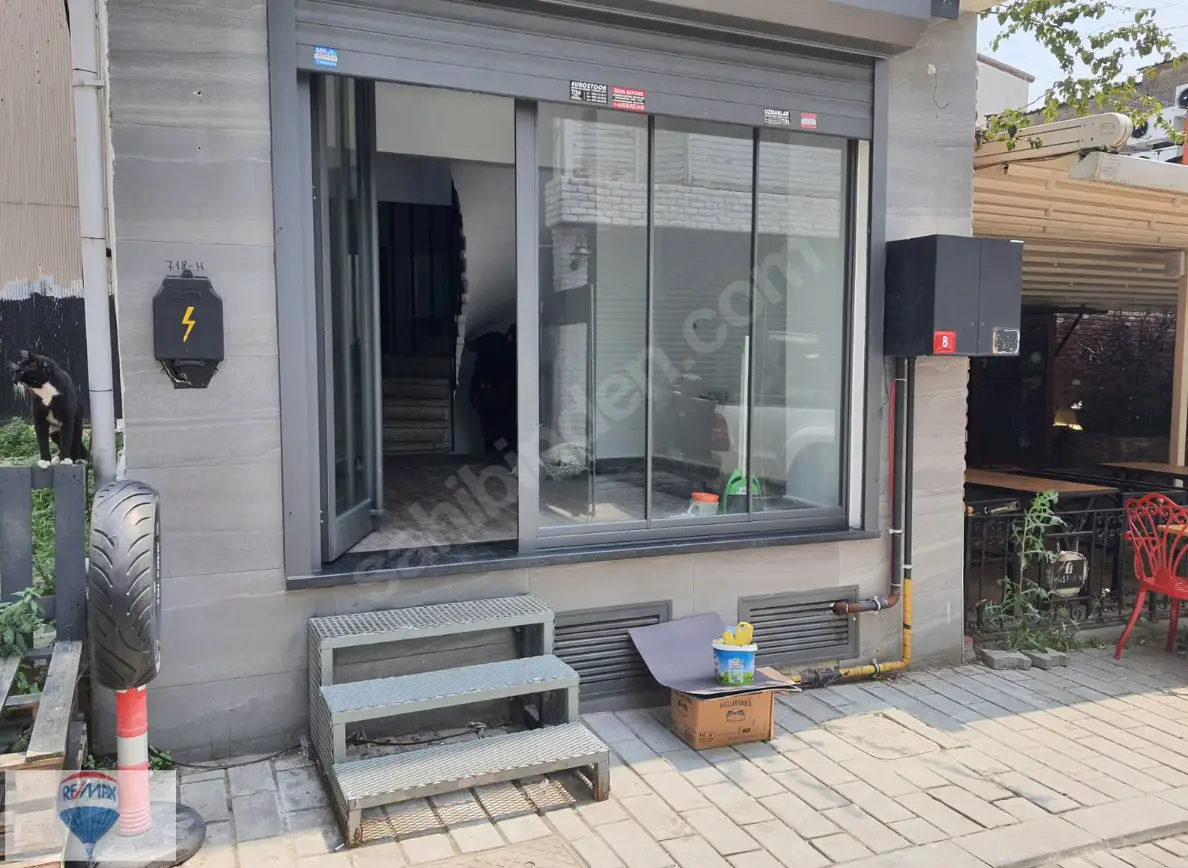 TUZLA ÇARŞIDA KOMPLE KİRALIK BİNA