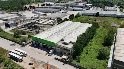 BAŞİSKELE KULLAR'DA KİRALIK MODERN DEPO / ANTREPO / ÜRETİM TESİSİ