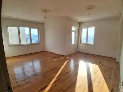 GÖKSU’DA GENİŞ, FERAH VE YENİLENMİŞ KİRALIK DAİRE