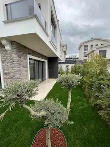BÜYÜKÇEKMECE GÜZELCE’DE GÜNEY CEPHE  250 M² 3+2 KİRALIK VİLLA