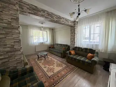 RE/MAX İNCİ'DEN CENGİZ TOPEL CADDESİ'NDE EŞYALI 2+1 KİRALIK DAİRE