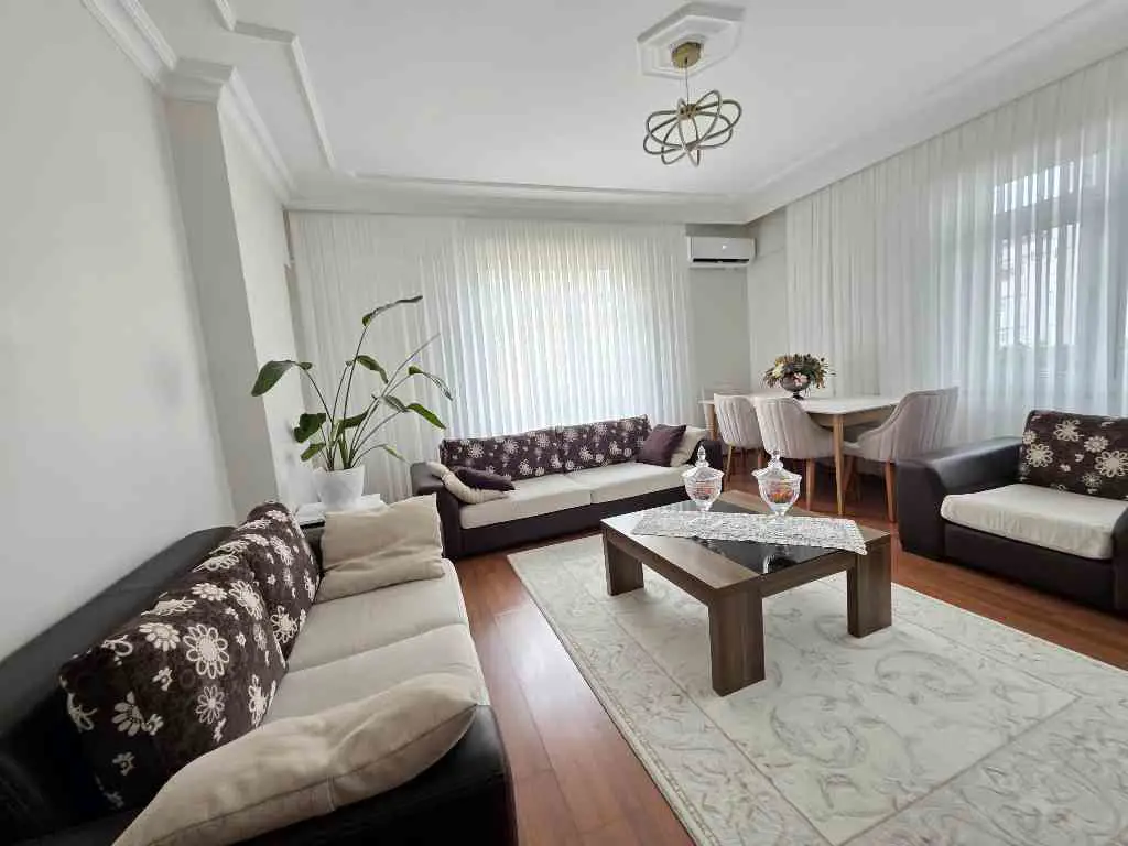 ÜMRANİYE İHLAMURKUYU 2+1 METROYA YAKIN SATILIK DAİRE