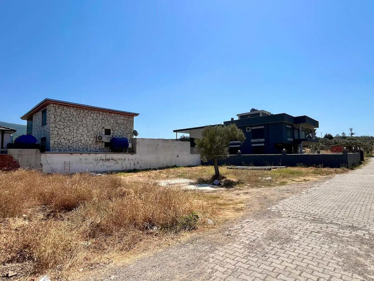  BUCA KAYNAKLAR SÖĞÜT KONAKLARI’NDA 439 M2 ARSA