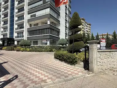 YAŞAMKENT PERLA 3 SİTESİNDE 220 M2 LÜKS DAİRE