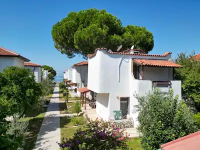 AYVALIK ALTINOVA  DENIZE SIFIR DOĞAKENT SITESINDE SATILIK 3+1 VILLA