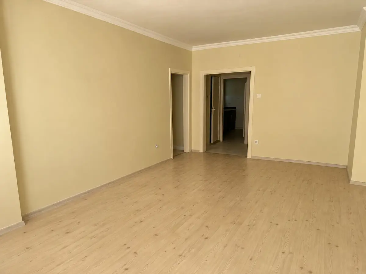 FENERYOLUNDA GENİŞ VE KULLANIŞLI 3+1 KİRALIK DAİRE