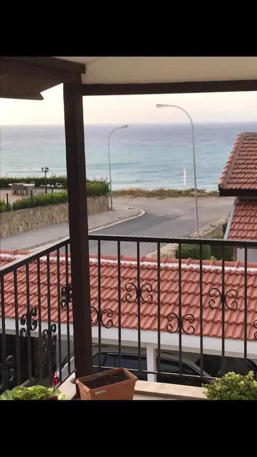 DENIZE YÜRÜME MESAFESINDE 4+1 VILLA