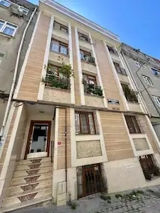 FORUM İSTANBUL’A KOMŞU 3+1 BAKIMLI DAİRE