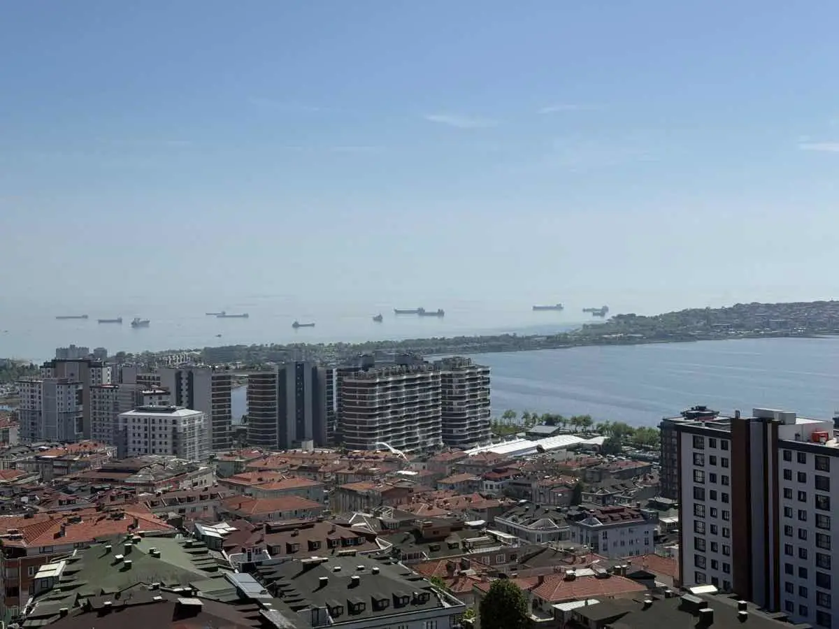GÖL VE DENİZ MANZARALI LÜKS SİTE İÇERSİNDE SATILIK DAİRE