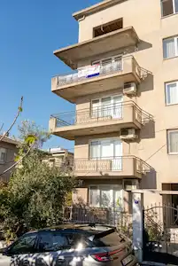 BORNOVA ATATÜRK MAHALLESI’NDE FERAH VE AYDINLIK 3+1 KIRALIKDAIRE