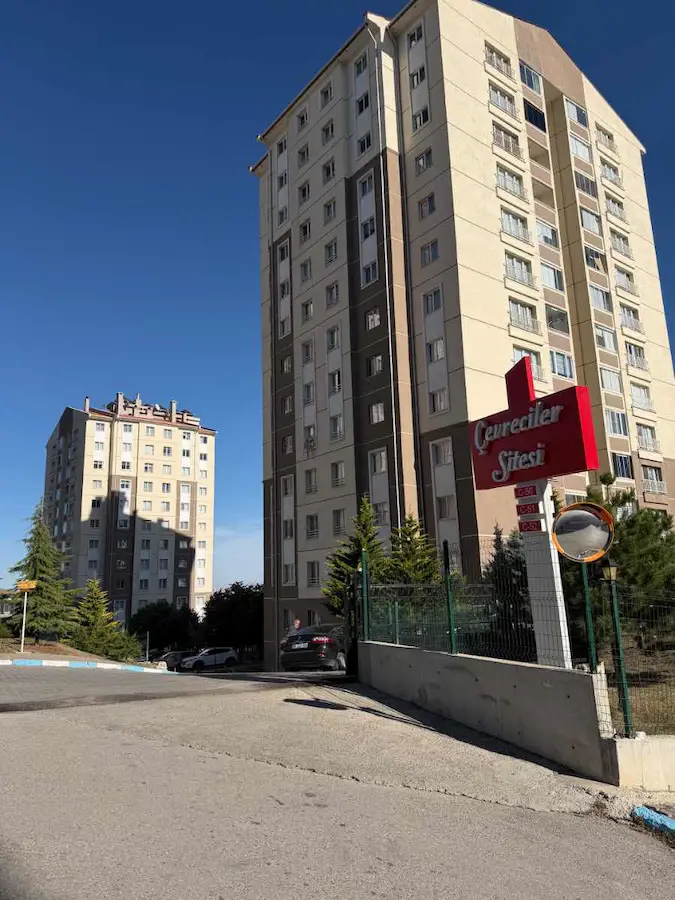 ETİMESGUT ATAYURT MH. SATILIK GENİŞ KATTA 3+1 SATILIK DAİRE