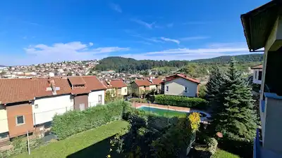 GENIŞ YAŞAM ALANI. EŞYALI TESLIM. SOFHAN EVLERI’NDE SITE YAŞAMI.