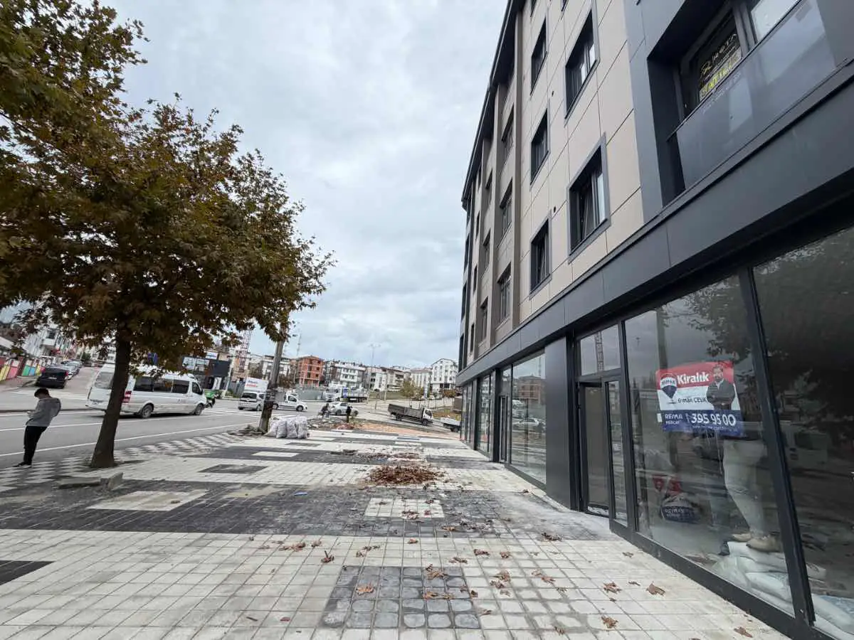 DARICA NENEHATUN MAHALLESİ CADDE ÜZERİ  DEPOLU KİRALIK DÜKKAN
