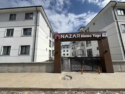 RE/MAX AY HANLIKÖY ‘DE MÜKEMMEL KONUMDA SİTE İÇERİSİNDE 2+1 DAİRE