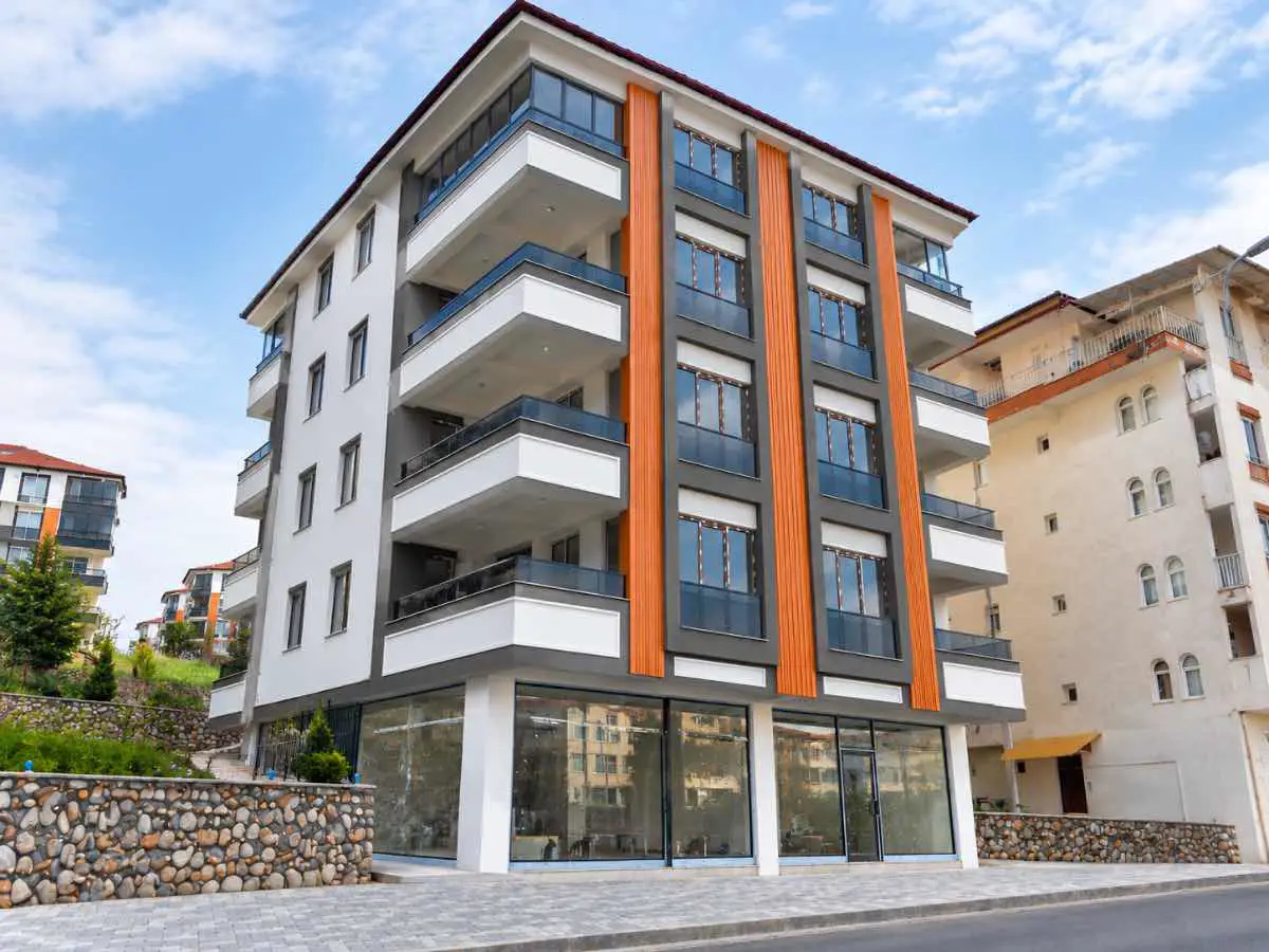 BATTALGAZİ YUKARI ÇÖŞNÜŞ MAH. 2+1 ARAKAT DAİRE