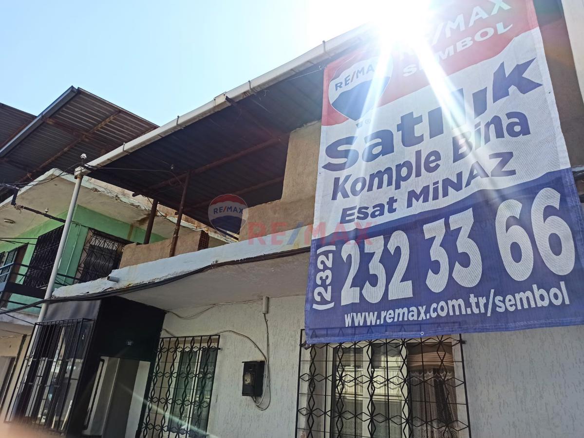 İZMİR ÇİMENTEPE'DE 695M² ARSA TAPULU KOMPLE SATILIK BİNALAR