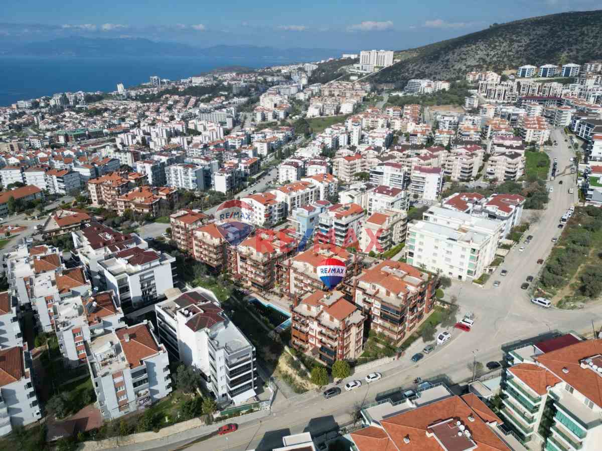 KUŞADASIN'DA EGE MAHALLESİNDE  2+1 ARA KAT SATILIK MUHTAŞEM  DAİRE