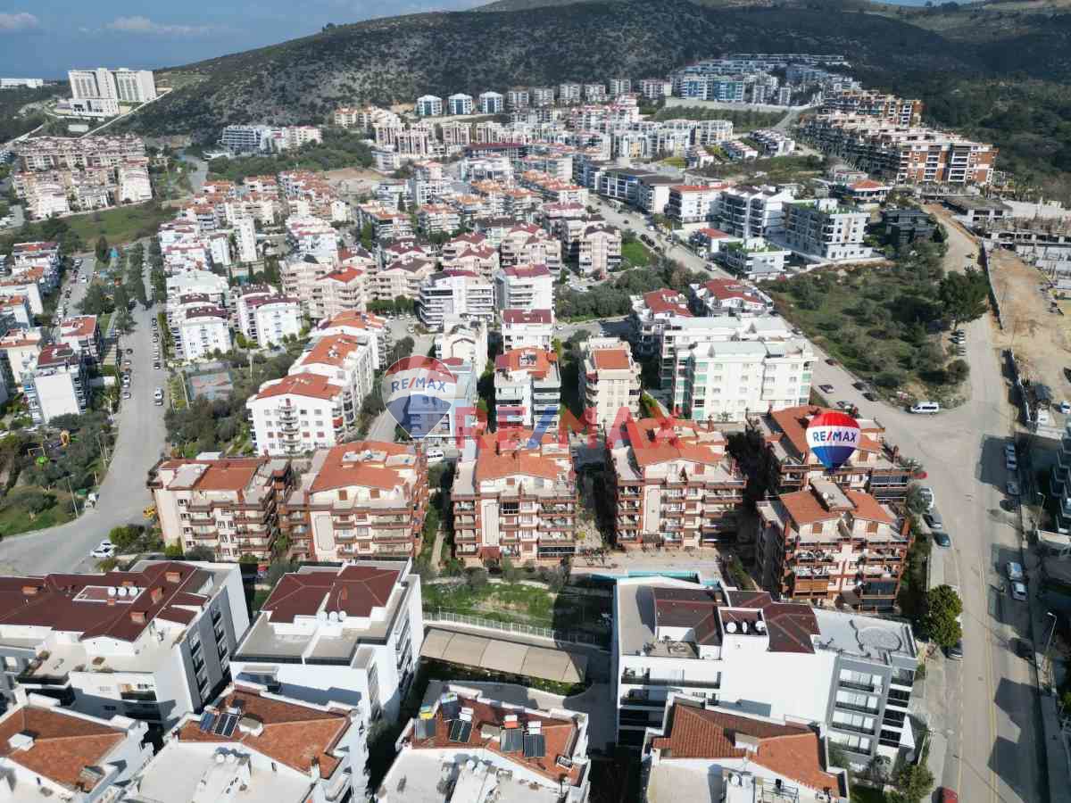 KUŞADASIN'DA EGE MAHALLESİNDE  2+1 ARA KAT SATILIK MUHTAŞEM  DAİRE