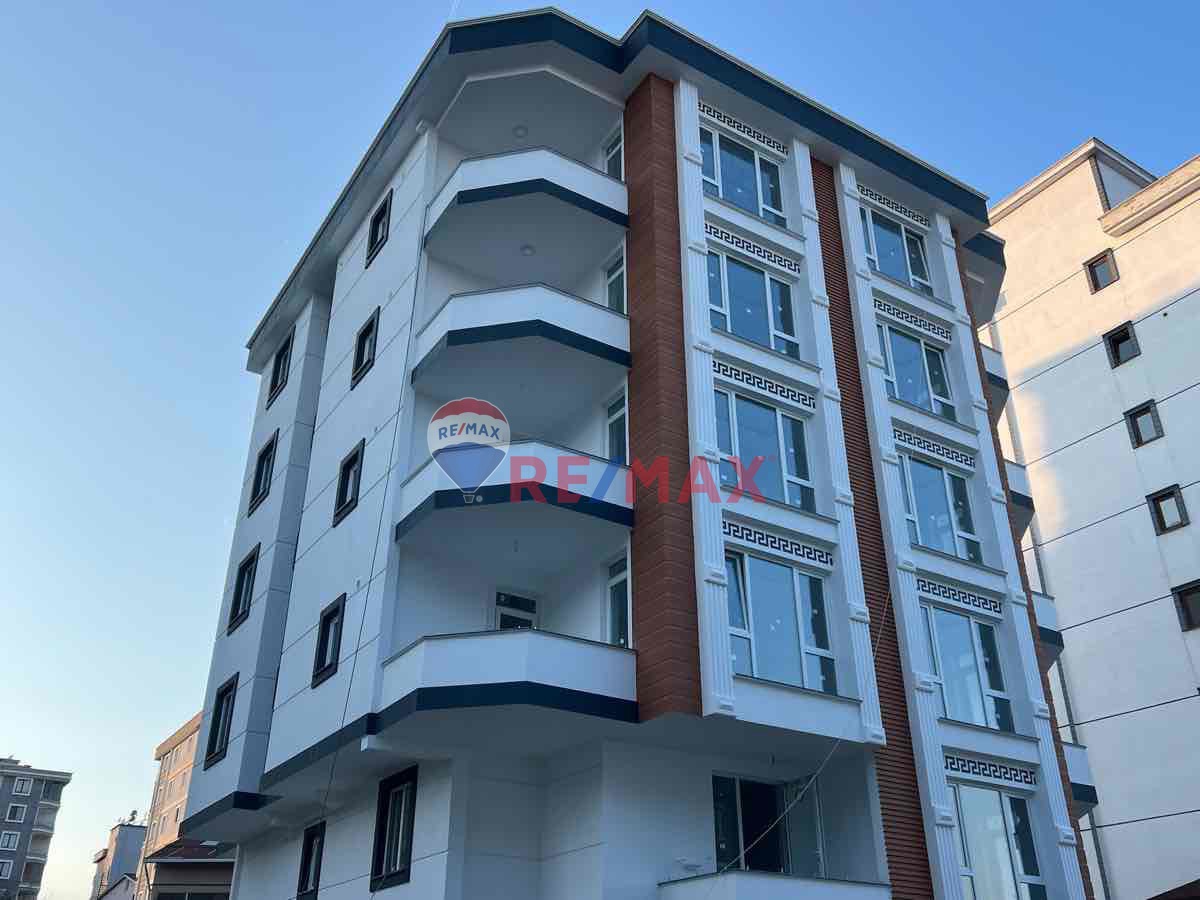 ESENEVLER EDENİZ MANZARALI 2+1 SATILIK DAİRE