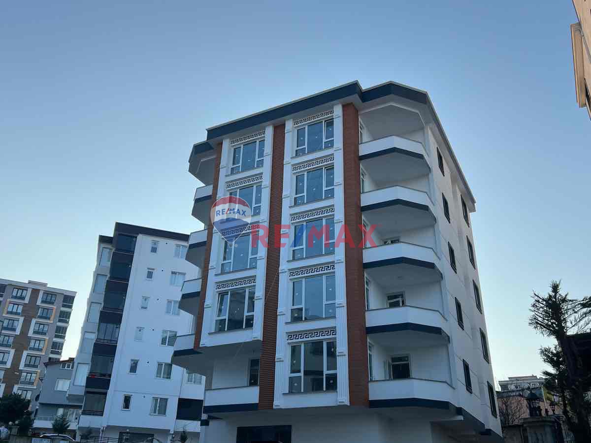 ESENEVLER EDENİZ MANZARALI 2+1 SATILIK DAİRE