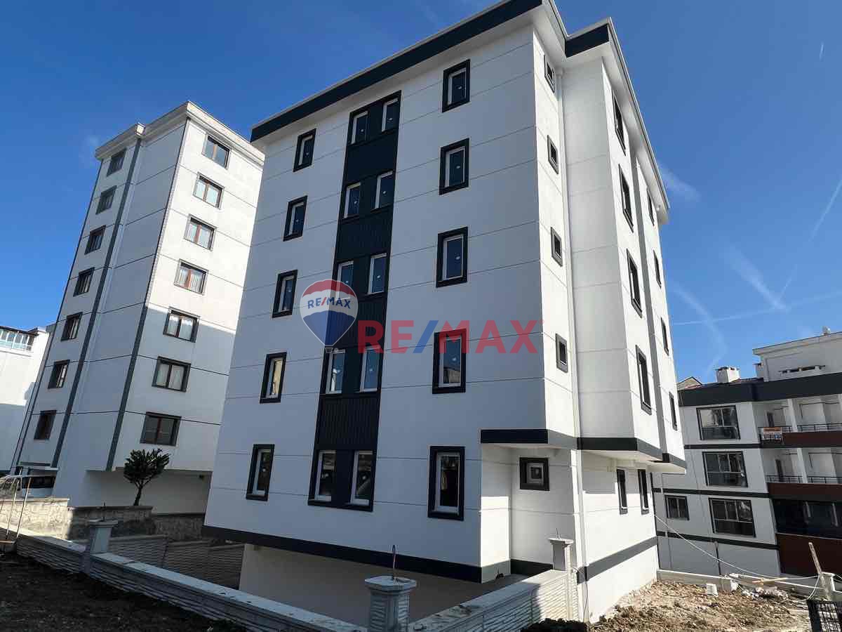 ESENEVLER EDENİZ MANZARALI 2+1 SATILIK DAİRE