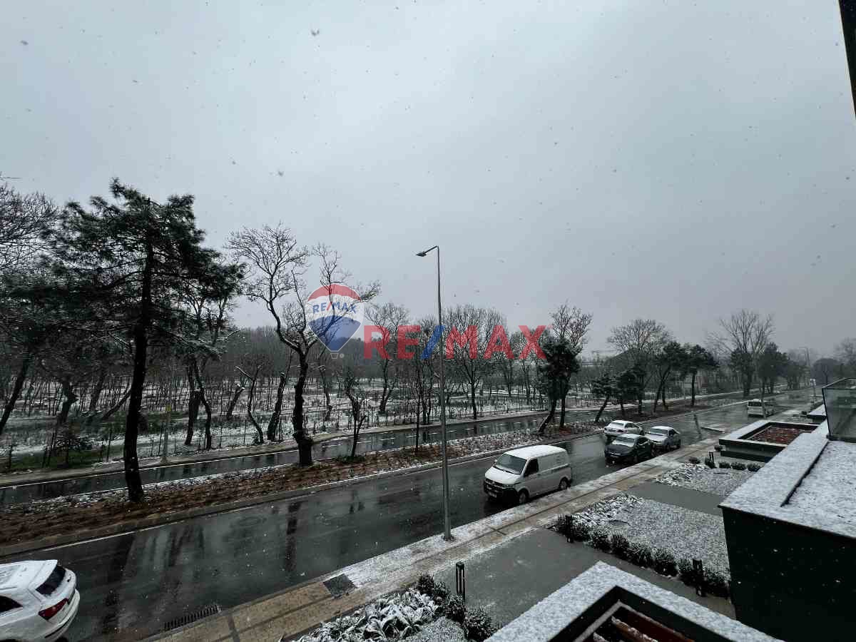 REMAX'DAN EMLAK KONUT ÇINARKÖY EVLERİNDE 3+1 DAİRE B1-1.K-2.D