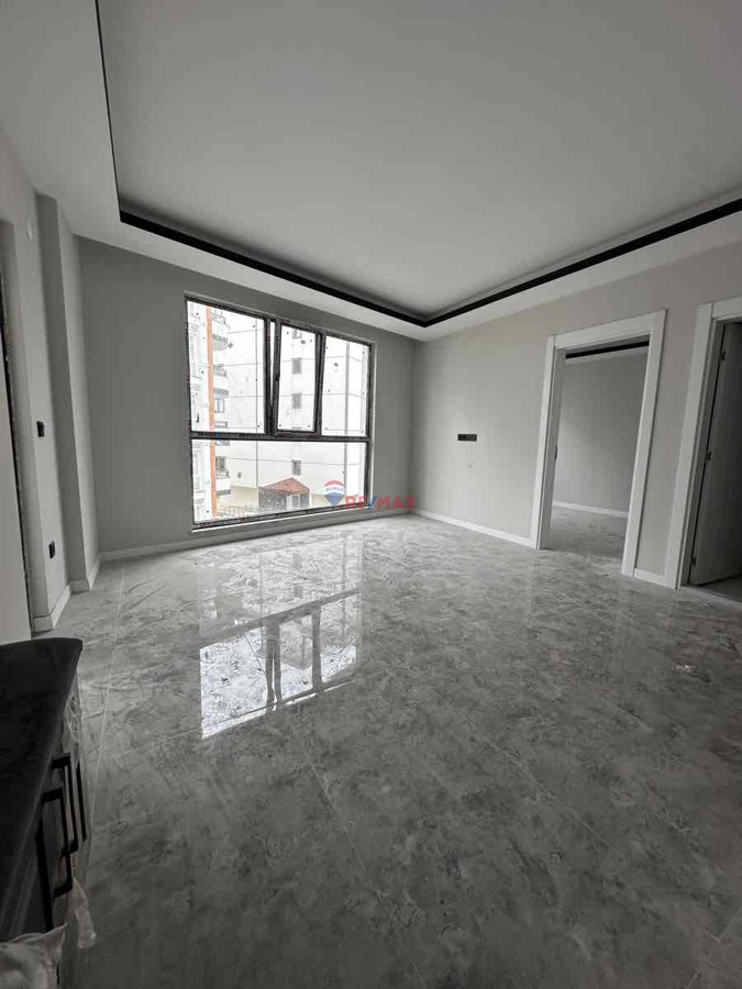 REMAX PARLA’DAN MERKEZİ KONUM’DAN SATILIK 1+1 DAİRE