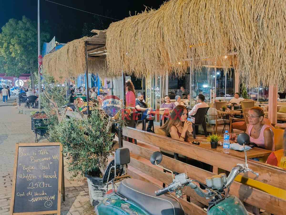 DEĞIRMENDERE MERKEZ SAHILDE DENIZ KENARINDA DEVREN SATILIK KAFE