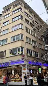 BEYOĞLU İSTİKLAL CAD ÜZERİ DEĞERLİ BÖLGEDE KİRALIK OFİS