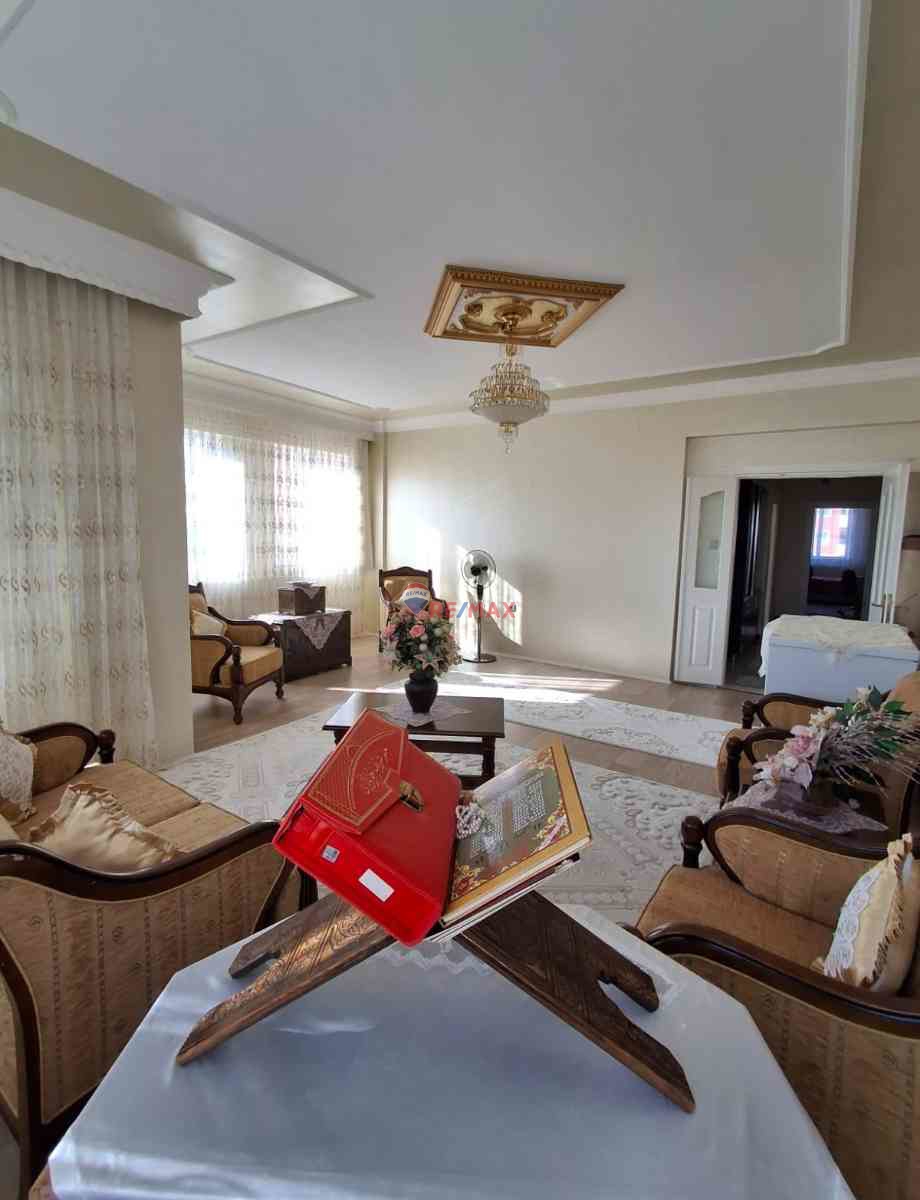 REMAX İLKE'DEN ILICA'DA 3+1 SATILIK DAİRE